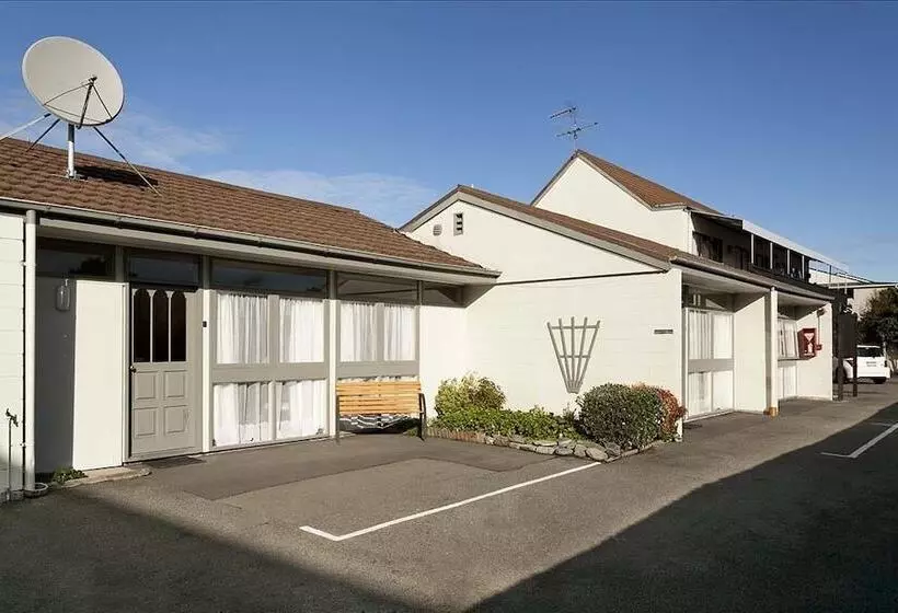 Merivale Court Motel & Apartments