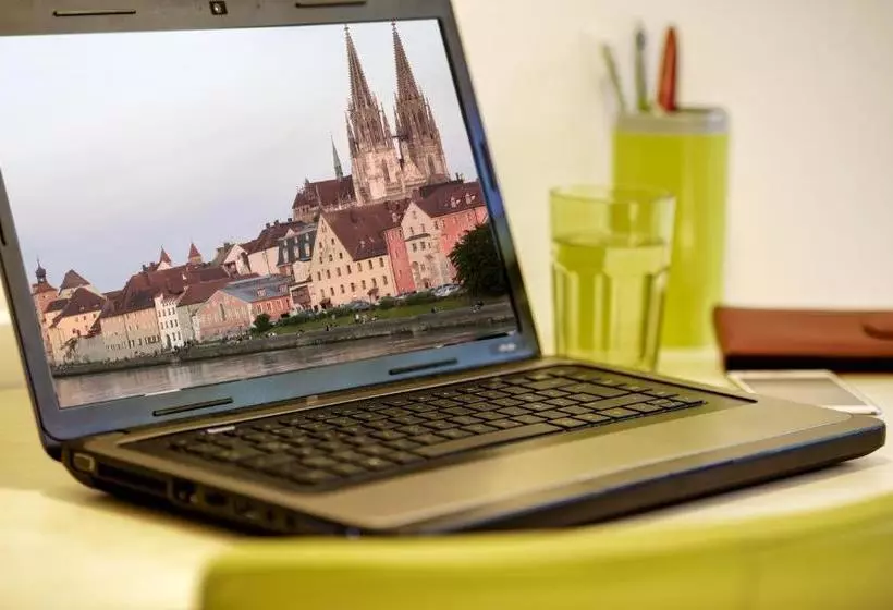 [r2b] Serviced Apartment