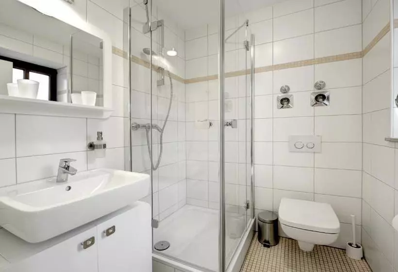 [r2b] Serviced Apartment