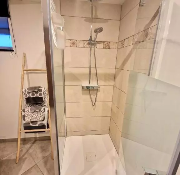 ベッドアンドブレックファースト Le Twenty