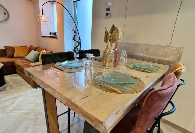 ベッドアンドブレックファースト Le Twenty