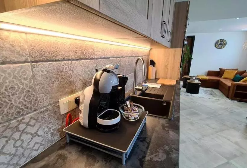 ベッドアンドブレックファースト Le Twenty