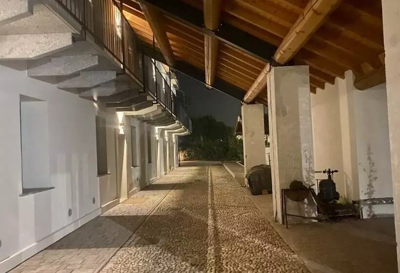 ホテル Cascina Mora Bassa