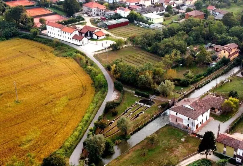 ホテル Cascina Mora Bassa