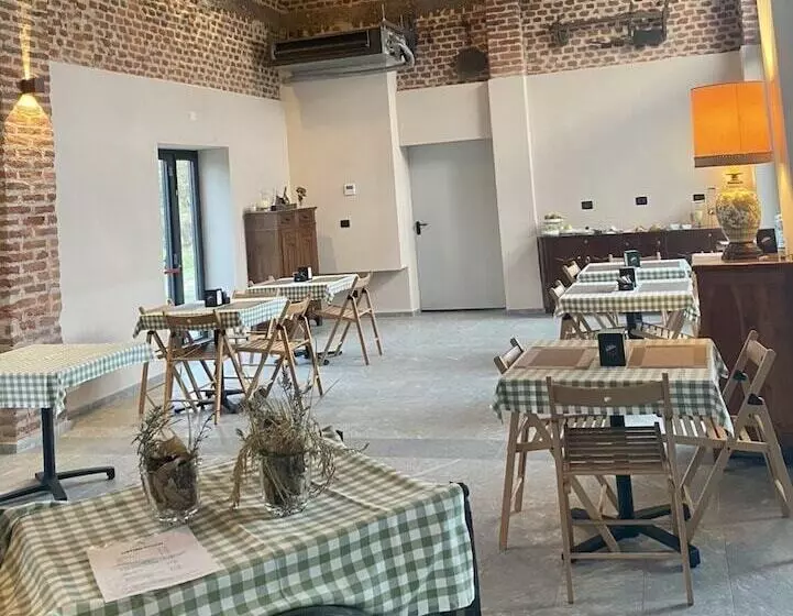 ホテル Cascina Mora Bassa