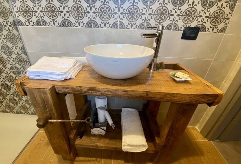 هتل Cascina Mora Bassa