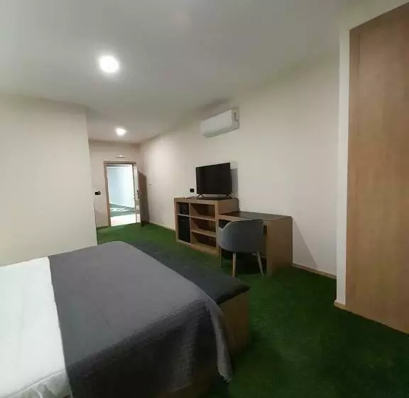 ホテル Lena Village