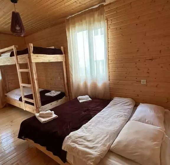 پانسیون Deka Cottage