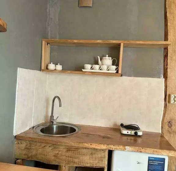 پانسیون Deka Cottage