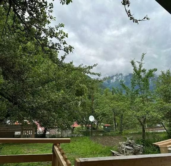 پانسیون Deka Cottage