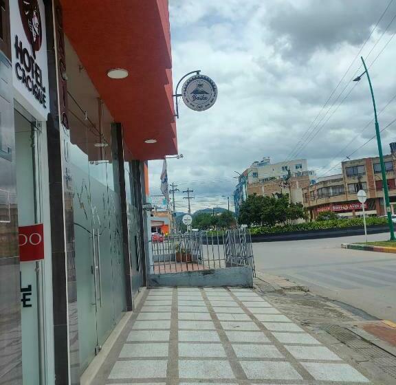 Hotel Cacique