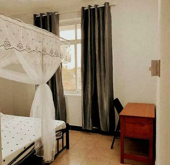 هتل Haika Home Lodge