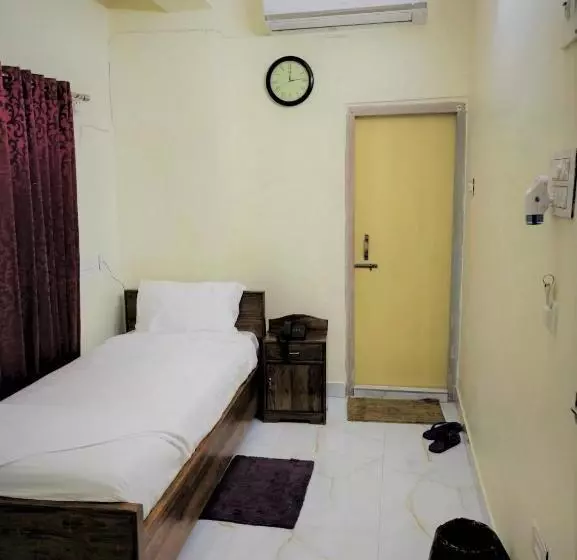 Majatalo Rishika Banquet And Guest House