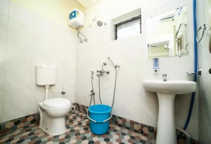 Majatalo Rishika Banquet And Guest House