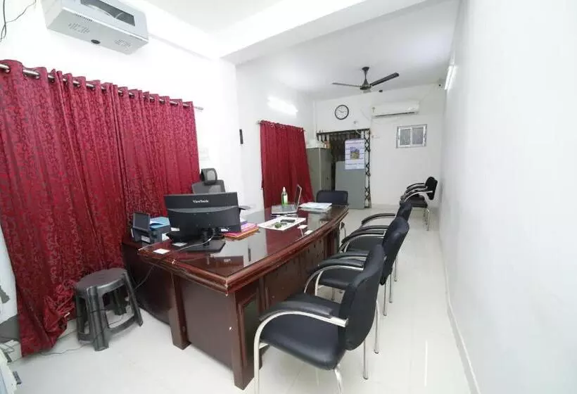 Majatalo Rishika Banquet And Guest House