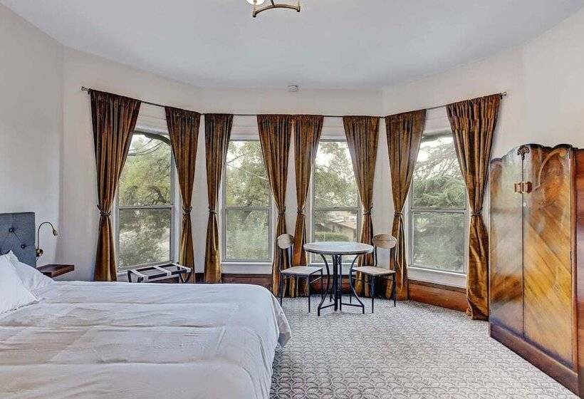 호스텔 Golden Dreams Inn