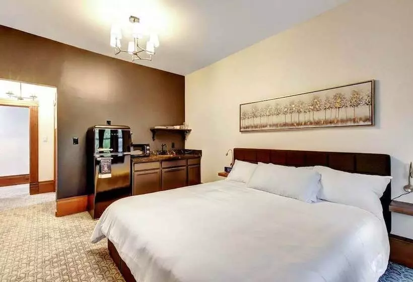 ユースホステル Golden Dreams Inn