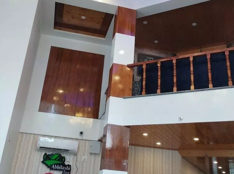 Hotelli Abhilashi Inn
