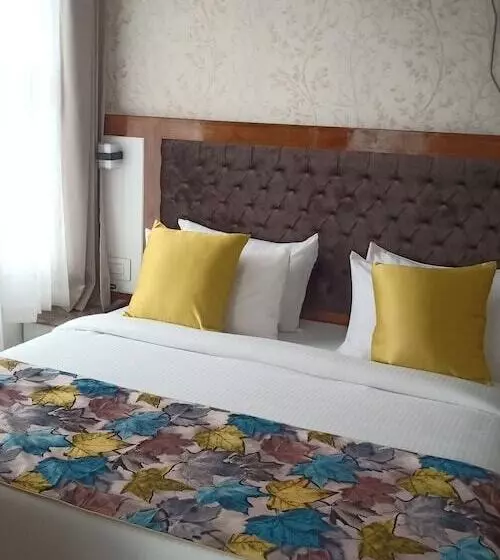 Hotelli Abhilashi Inn