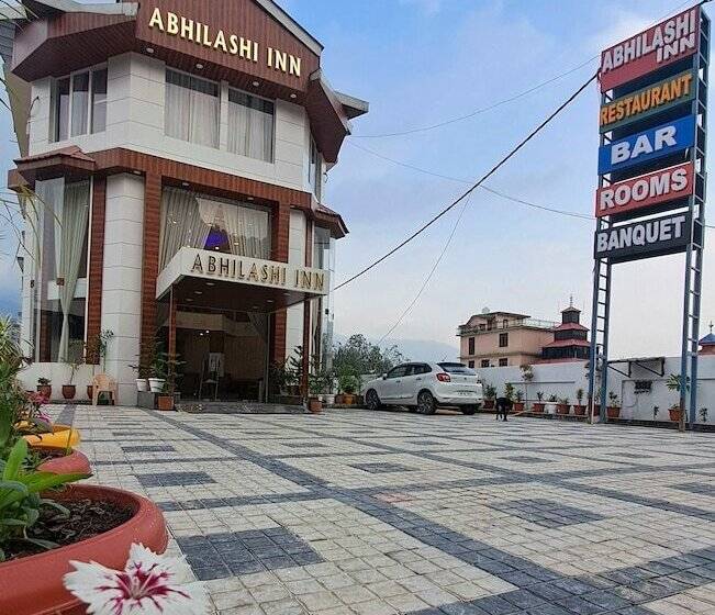 호텔 Abhilashi Inn