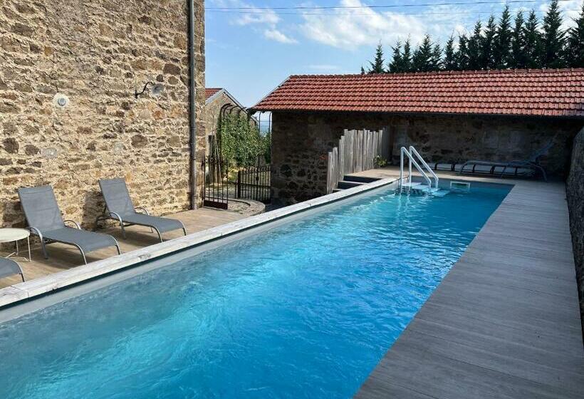 פנסיון L Ermitage