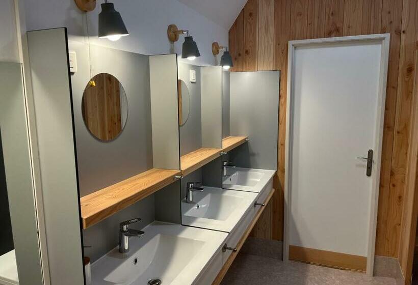 פנסיון L Ermitage