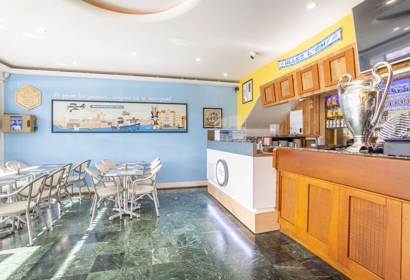 Hostel Ambassade Bretonne Vieux Port