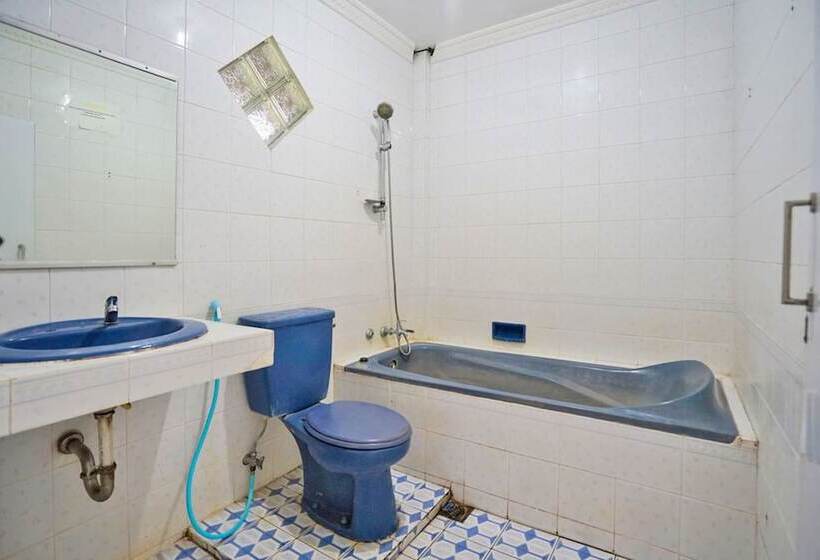 בית מלון כפרי Oyo 91680  Mentari