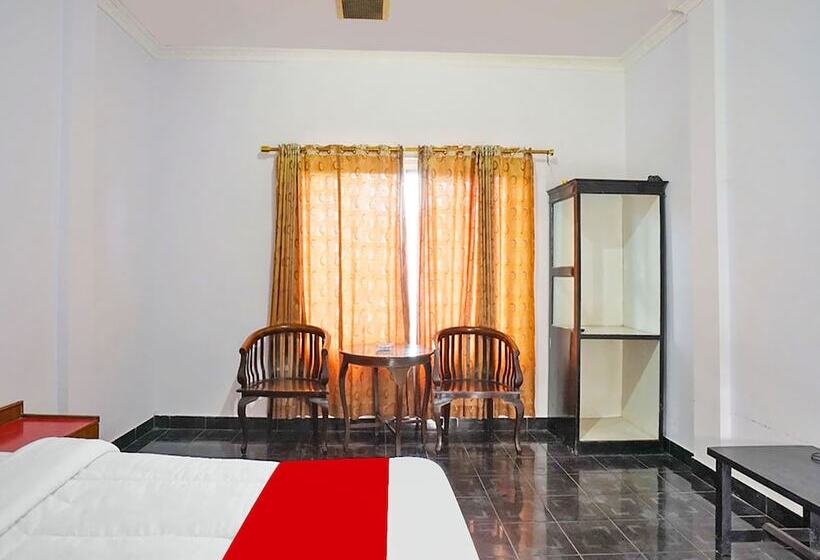 בית מלון כפרי Oyo 91680  Mentari