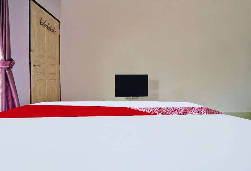 בית מלון כפרי Oyo 91680  Mentari