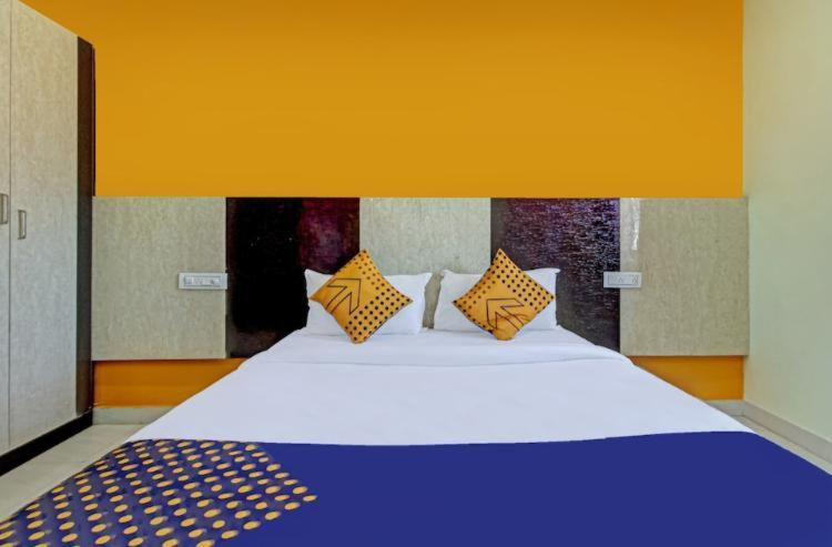 בית מלון כפרי Rrr Residency