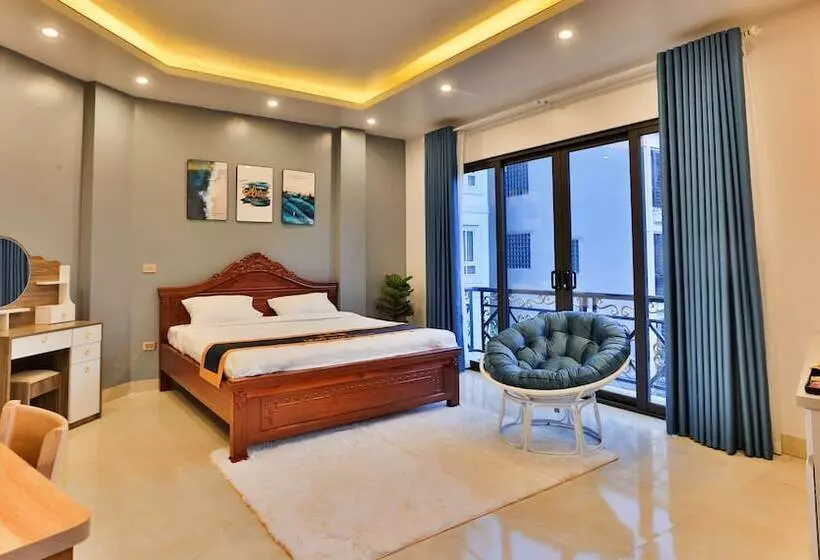 Hanz Light House Condo