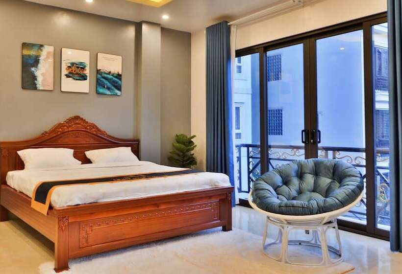 Hanz Light House Condo