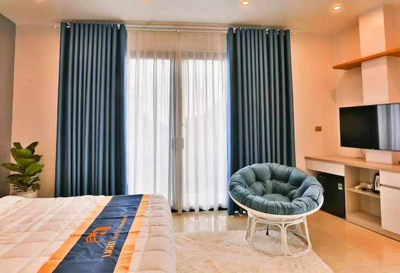 Hanz Light House Condo