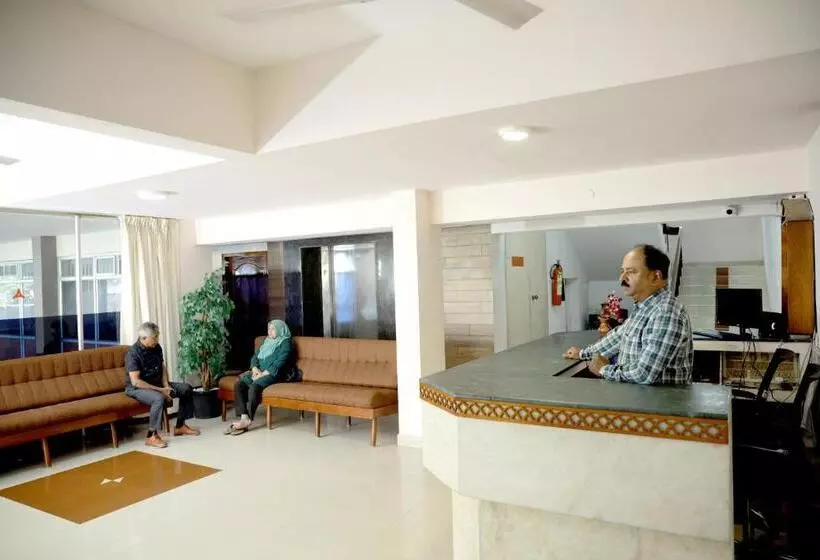 ホテル Ashish Tourist Home