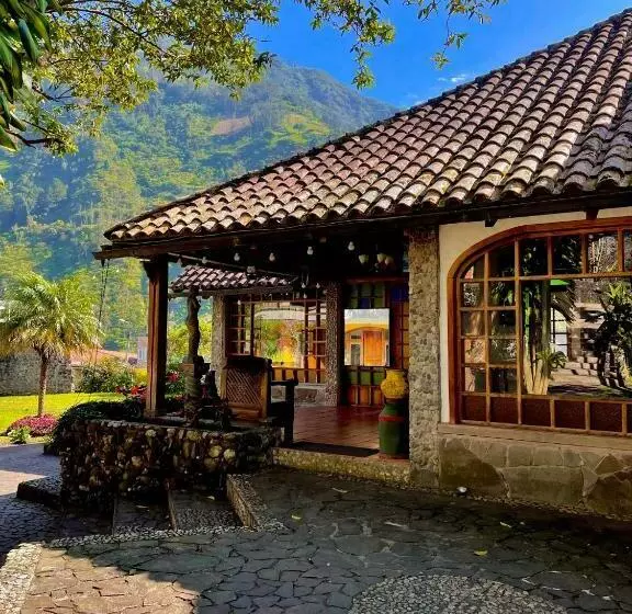 ベッドアンドブレックファースト La Quinta Mansión