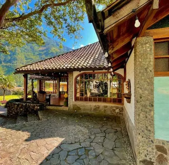 ベッドアンドブレックファースト La Quinta Mansión