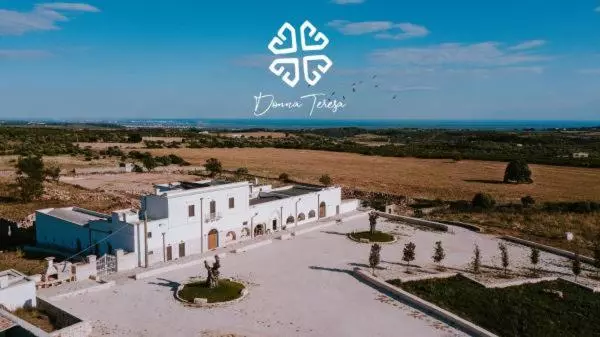 ホテル Agriturismo Donna Teresa