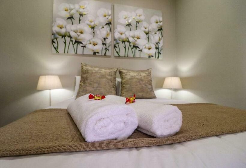 פנסיון The Honeycomb 2