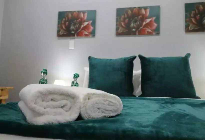 Majatalo The Honeycomb 2