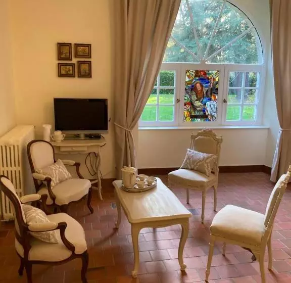 Aamiaismajoitus (B&B) Manoir De Saint Fiacre