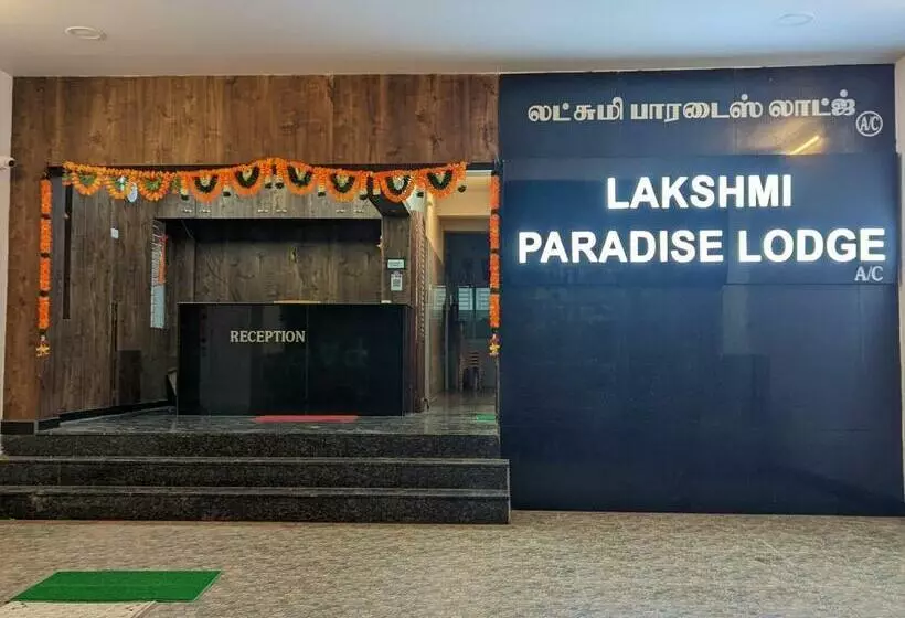 Hotelli Lakshmi Paradise Lodge A/c