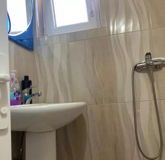 ペンション Bujtina Arturi