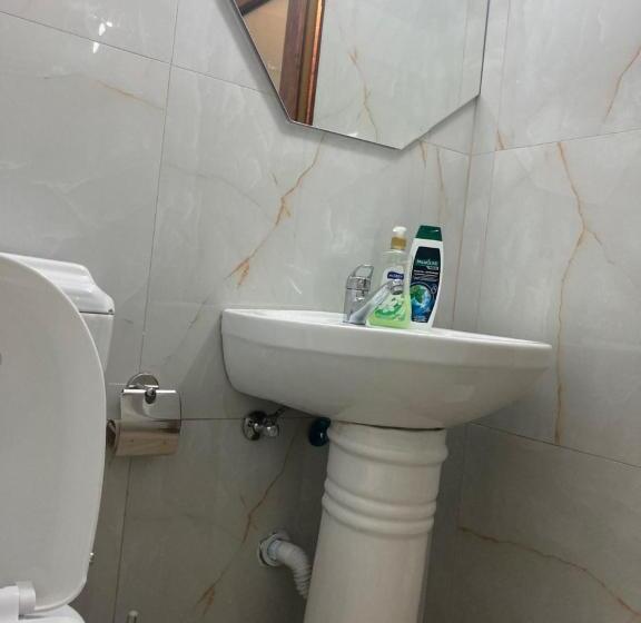 פנסיון Bujtina Arturi