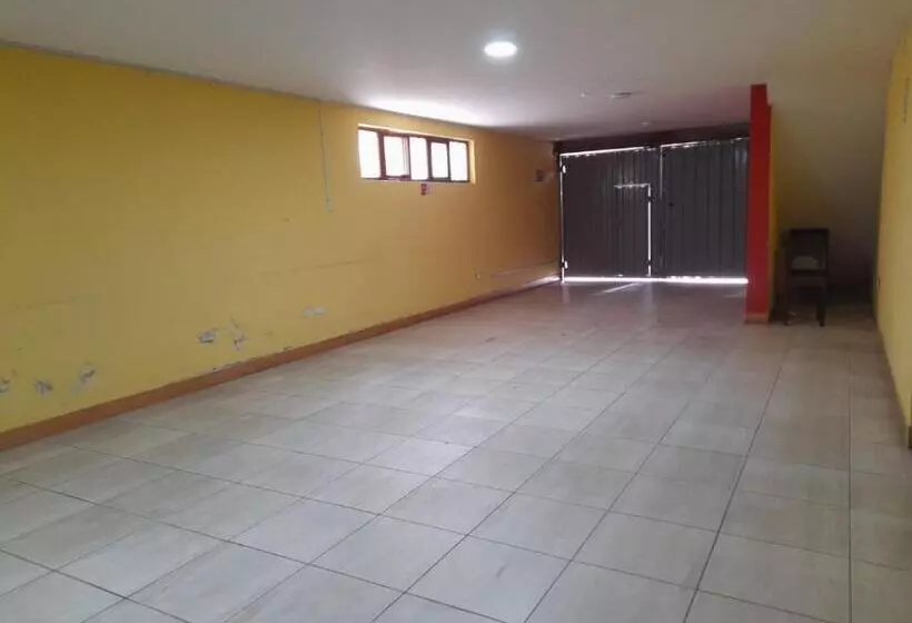 Retkeilymaja San Antonio