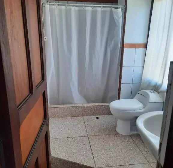 Retkeilymaja San Antonio