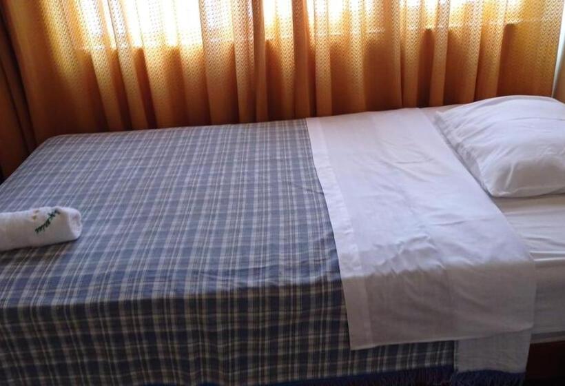 ユースホステル San Antonio