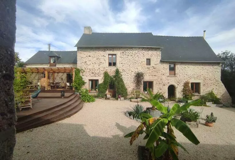 Aamiaismajoitus (B&B) La Ville Es Riez Chambre D Hôtes