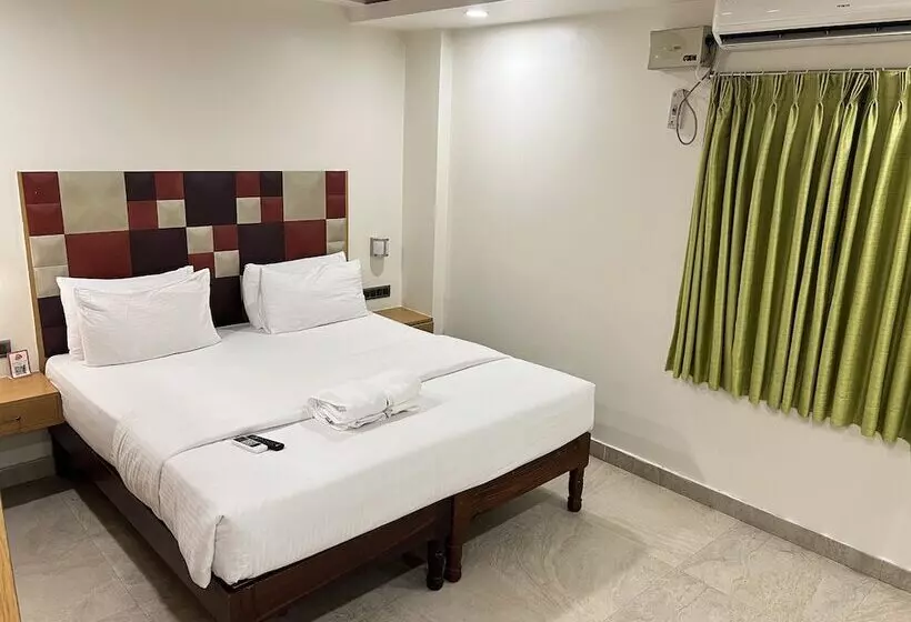 Hotelli Diviyum Manor