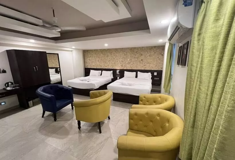 Hotelli Diviyum Manor